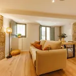 Bravissimo Calderers L'aliga, In The Barri Vell Apartment