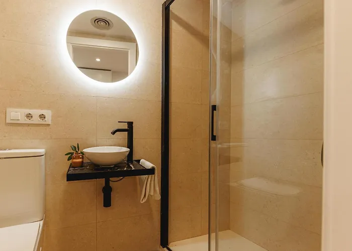 Bravissimo Calderers L'aliga, In The Barri Vell Жирона