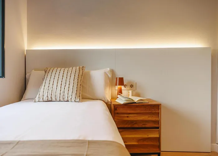 Bravissimo Calderers L'aliga, In The Barri Vell