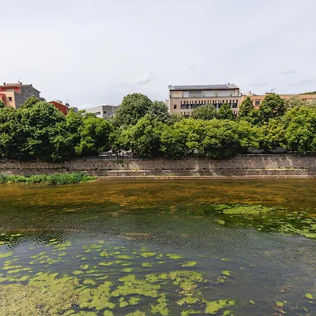 Bravissimo Calderers L'aliga, In The Barri Vell