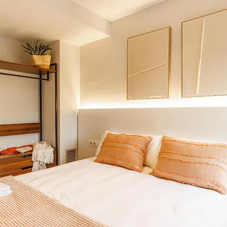 Bravissimo Calderers L'aliga, In The Barri Vell