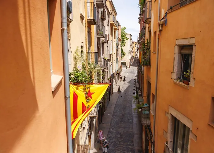 Bravissimo Calderers L'àliga, In The Barri Vell * Girona